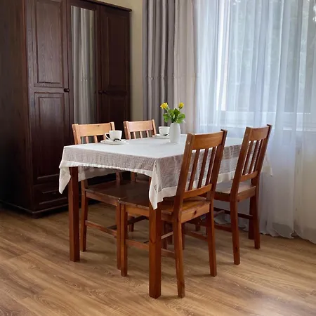 Homestay Sylwia Z Aneksami Kuchennymi W Kazdym Pokoju Ustron