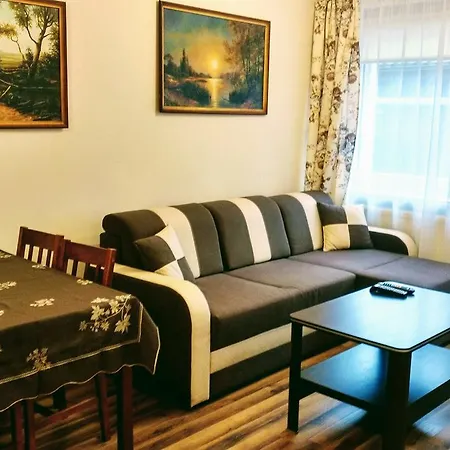 Homestay Sylwia Z Aneksami Kuchennymi W Kazdym Pokoju *